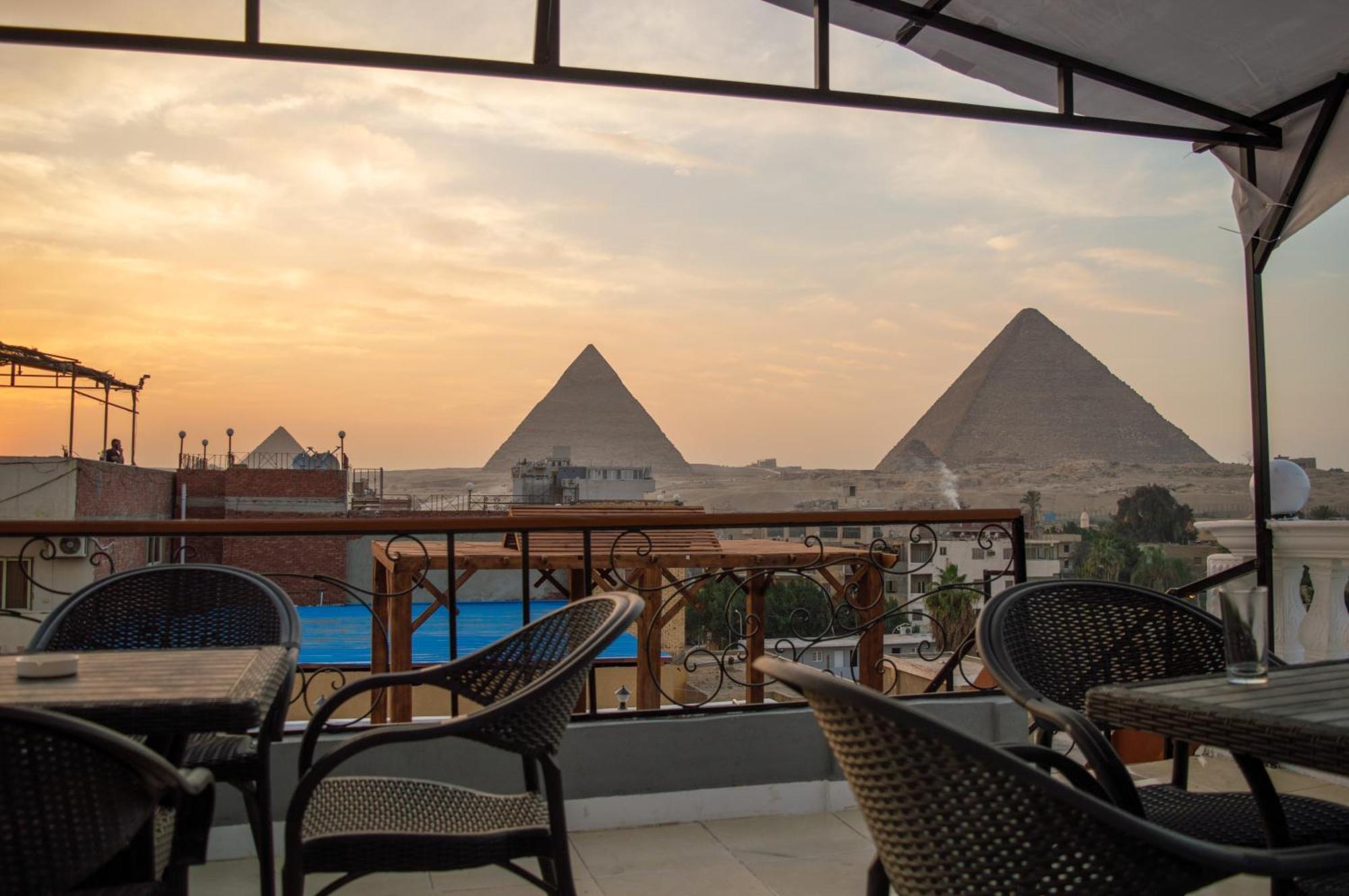 Pyramids Gate Hotel Kafret el-Gabal Eksteriør billede