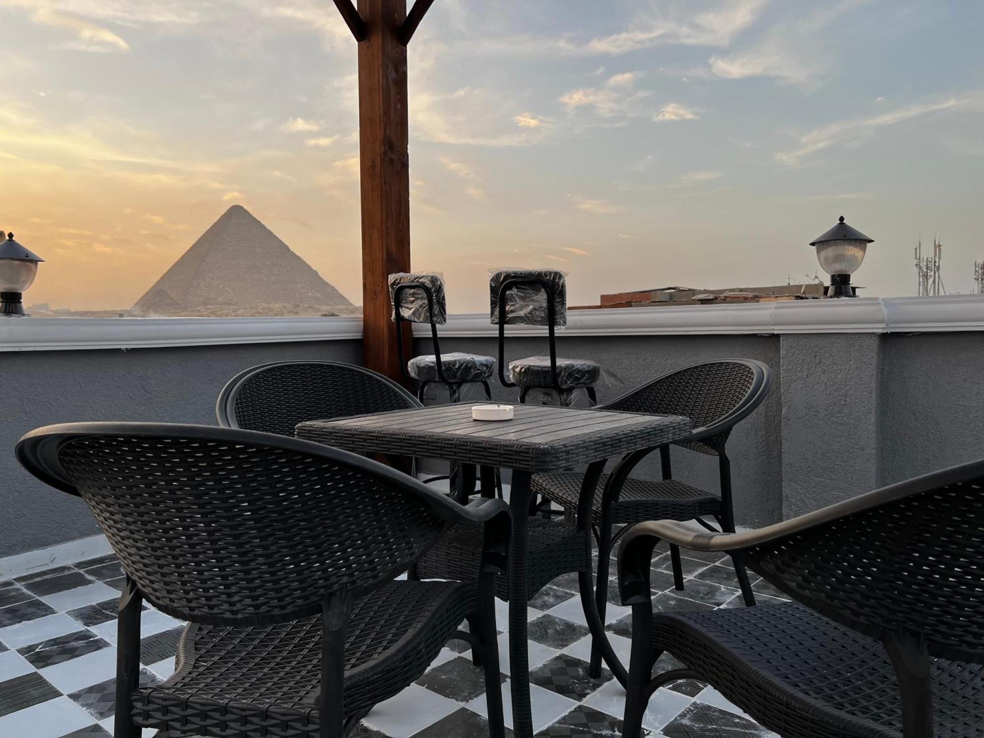 Pyramids Gate Hotel Kafret el-Gabal Eksteriør billede